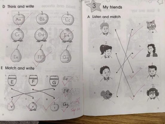 白板上写着字&#xA;&#xA;描述已自动生成